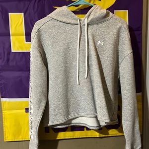 Brand new under armor crop hoodie Medium
